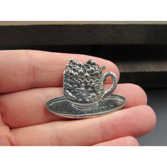 Sterling Silver Cup Of Fruit On A Plate Pin Brooch - Picture 2 of 7